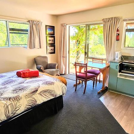 Waterwheel Cottage Upper Moutere Luaran gambar